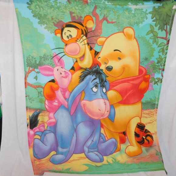 Disney Store Winnie the Pooh Eeyore Piglet Tigger large 50" x 60" Fleece Blanket - Picture 6 of 6